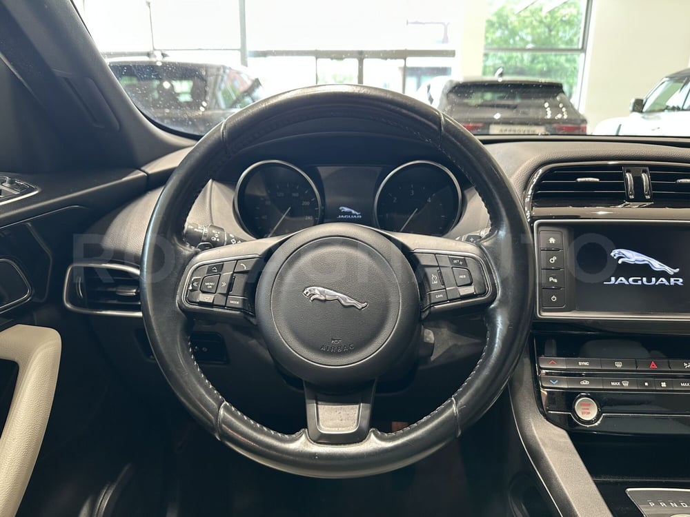Jaguar F-Pace usata a Forlì-Cesena (7)