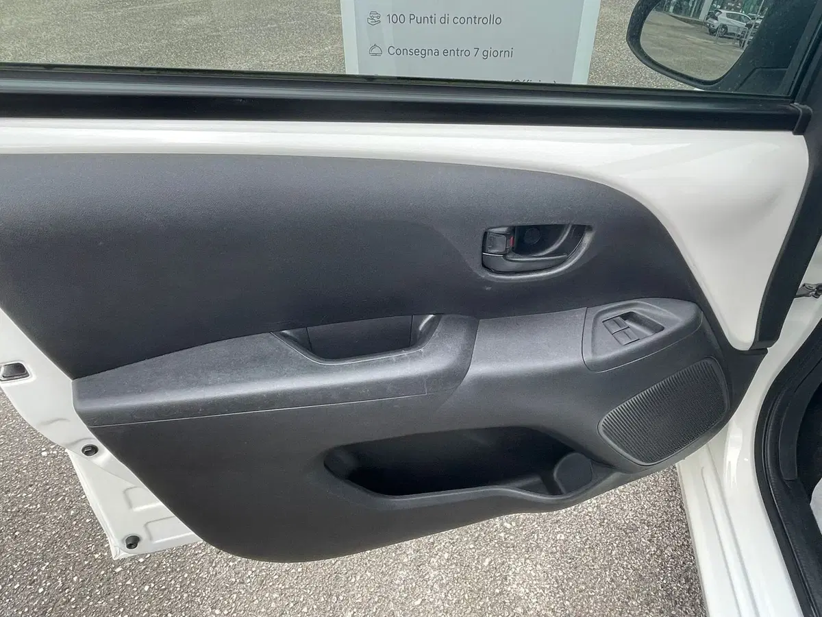 Peugeot 108 usata a Latina (11)