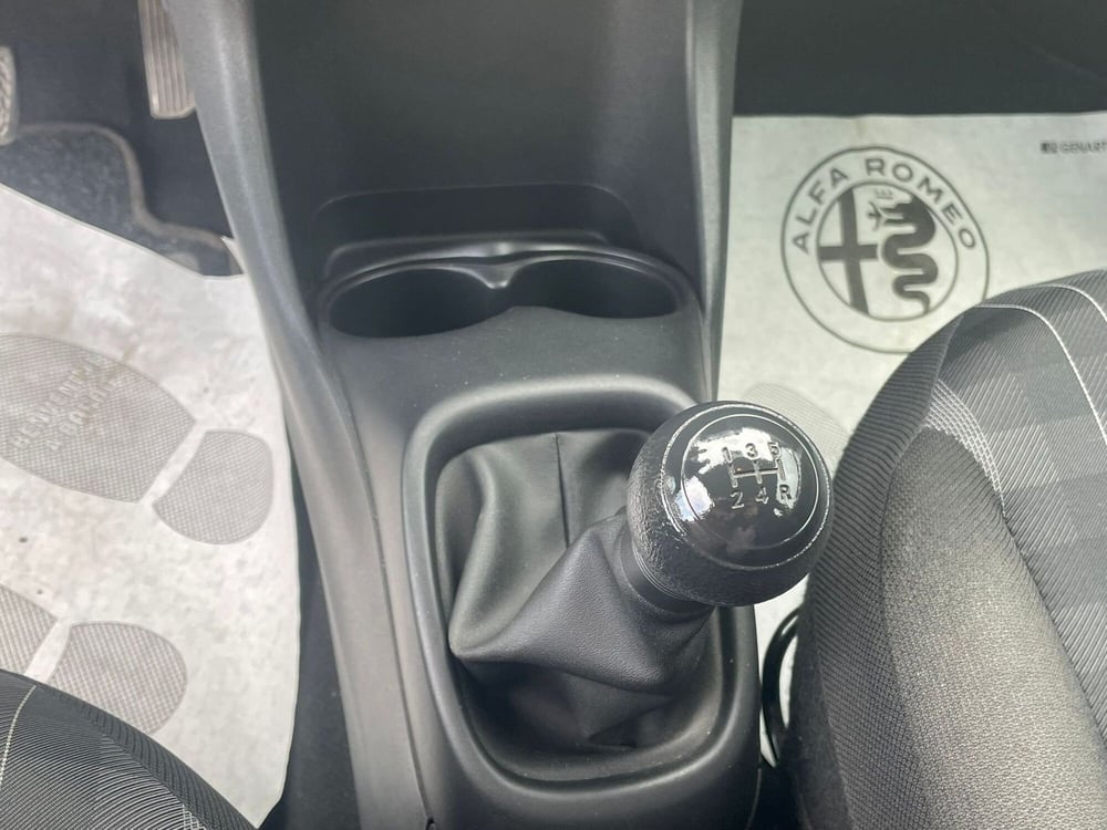 Peugeot 108 usata a Latina (20)