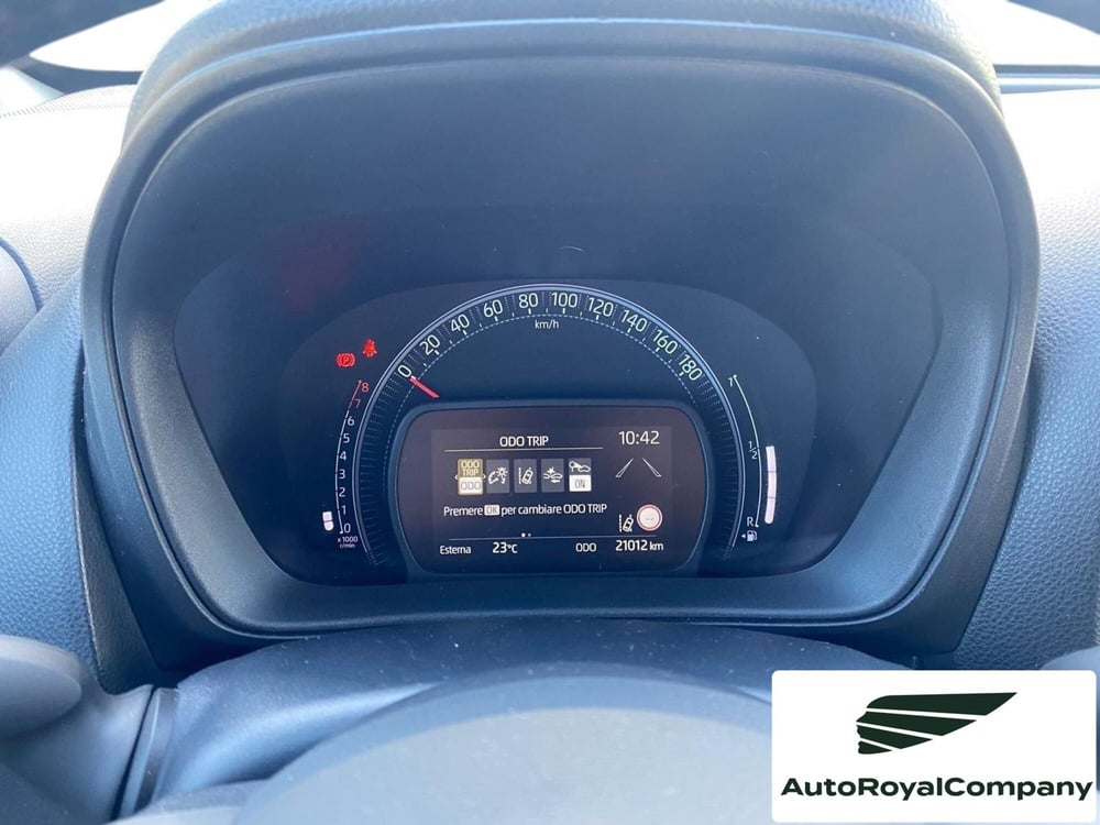 Toyota Aygo X usata a Roma (8)