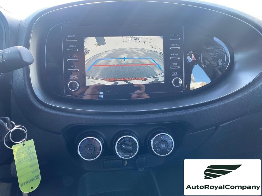 Toyota Aygo X usata a Roma (9)