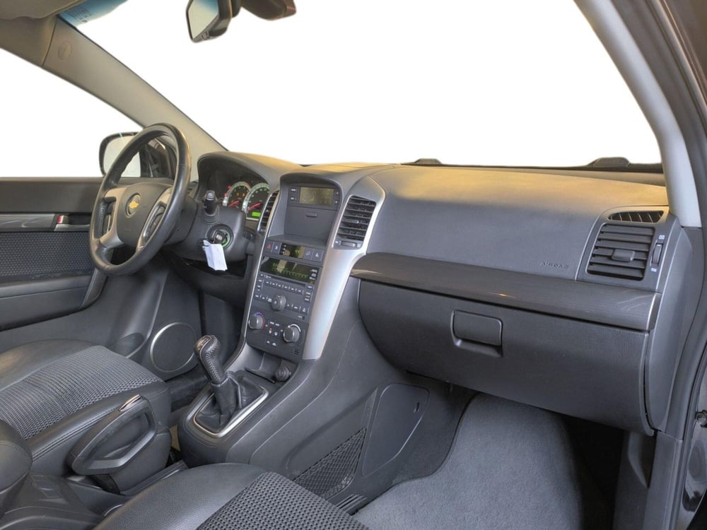 Chevrolet Captiva usata a Udine (11)