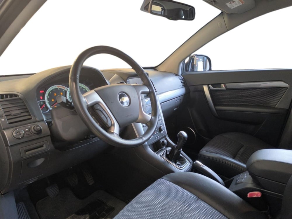 Chevrolet Captiva usata a Udine (9)