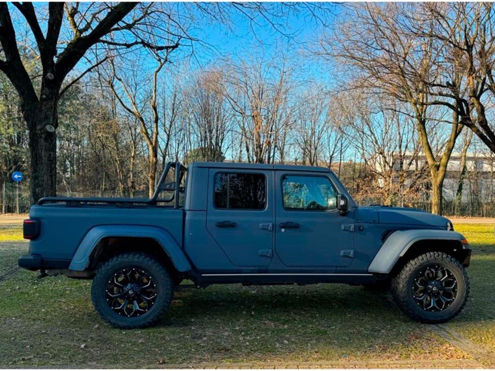 Jeep Gladiator usata a Verona (2)