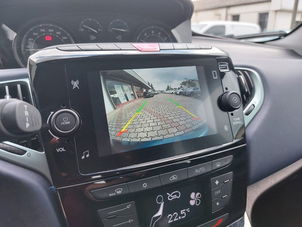 Lancia Ypsilon usata a Pavia (10)