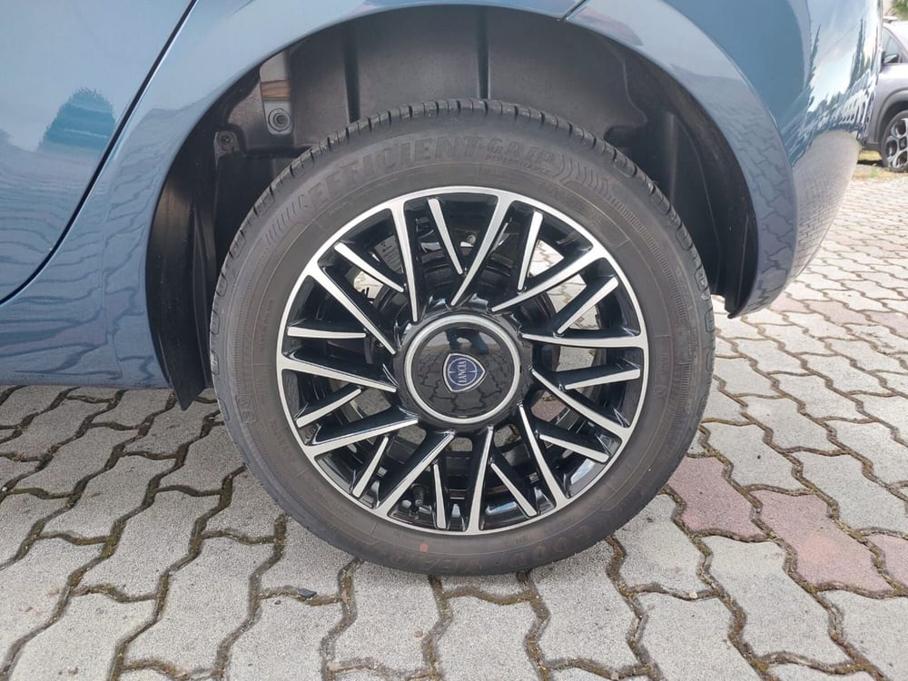 Lancia Ypsilon usata a Pavia (14)