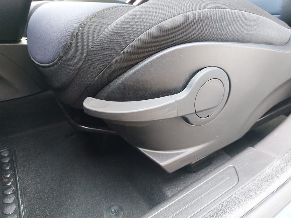 Lancia Ypsilon usata a Pavia (4)