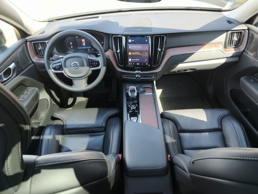 Volvo XC60 usata a Reggio Calabria (11)