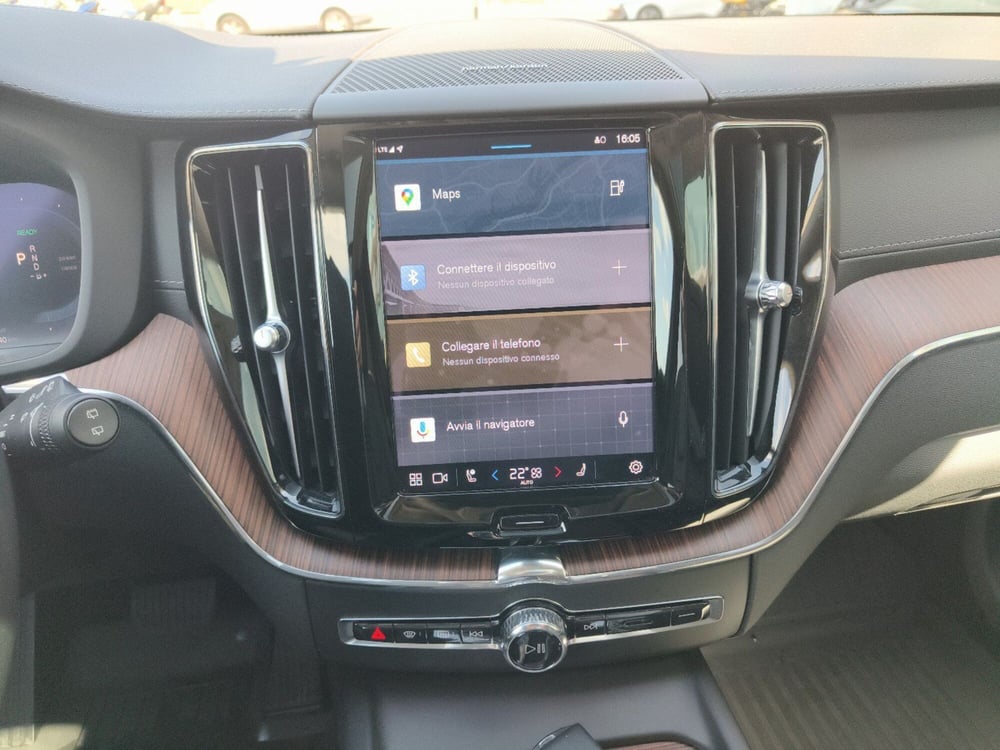 Volvo XC60 usata a Reggio Calabria (13)