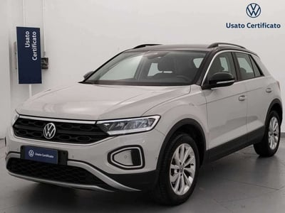 Volkswagen T-Roc 1.0 TSI Life del 2022 usata a Busto Arsizio