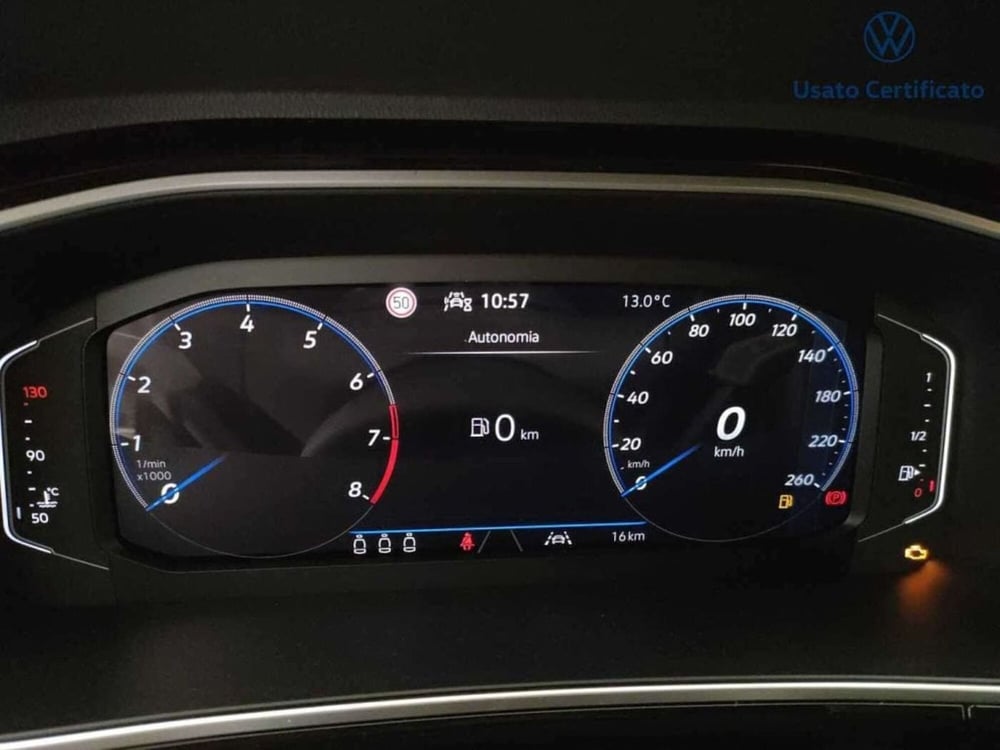 Volkswagen T-Roc nuova a Varese (14)
