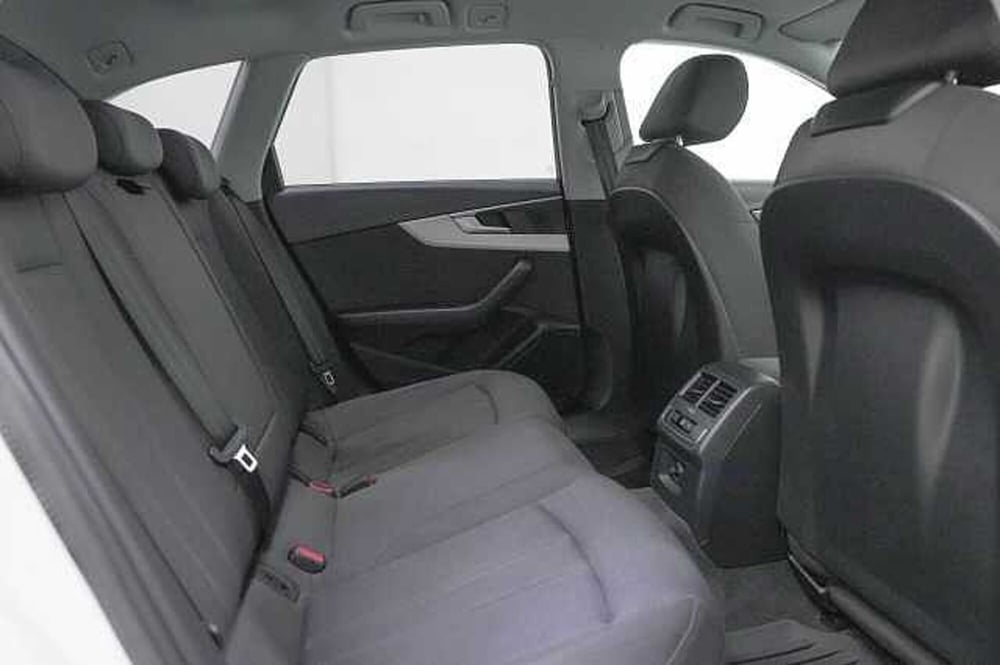 Audi A4 Avant usata a Como (9)