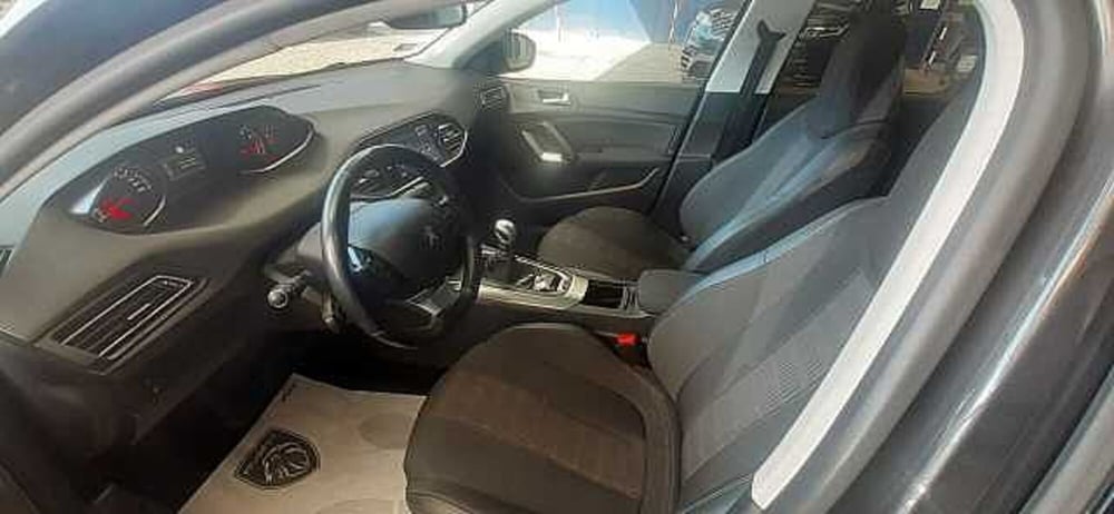 Peugeot 308 usata a Genova (7)
