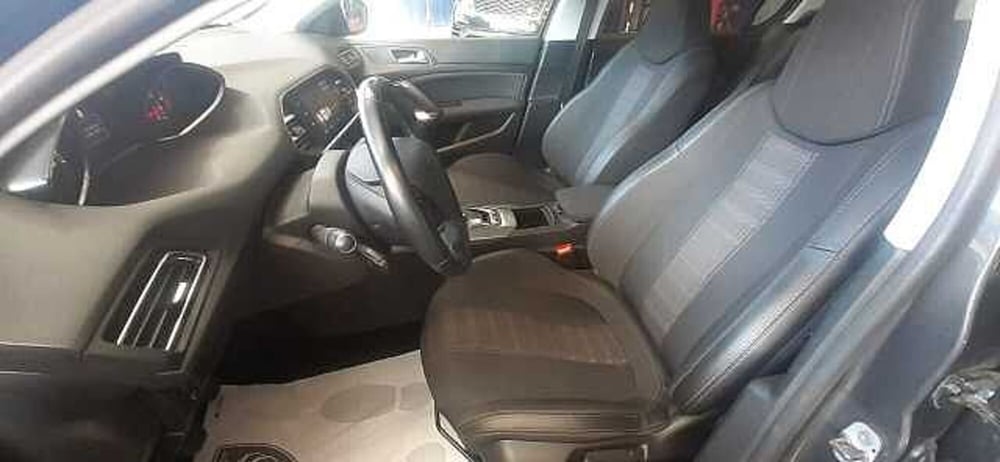 Peugeot 308 usata a Genova (8)