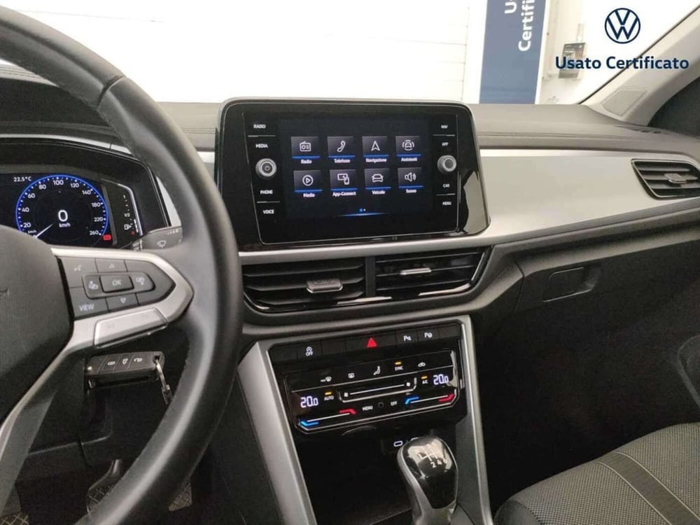 Volkswagen T-Roc usata a Varese (13)