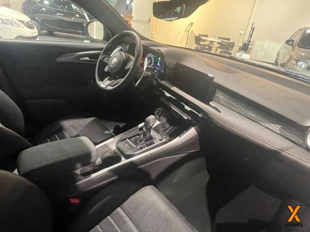 Alfa Romeo Tonale nuova a Varese (12)
