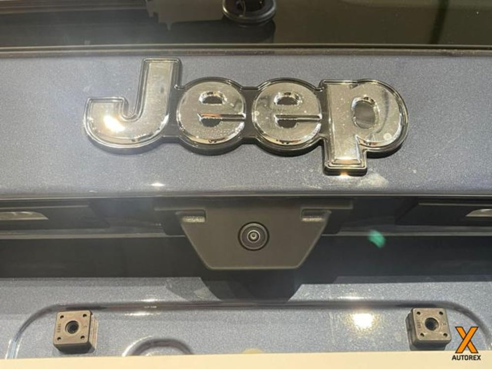 Jeep Renegade nuova a Varese (9)
