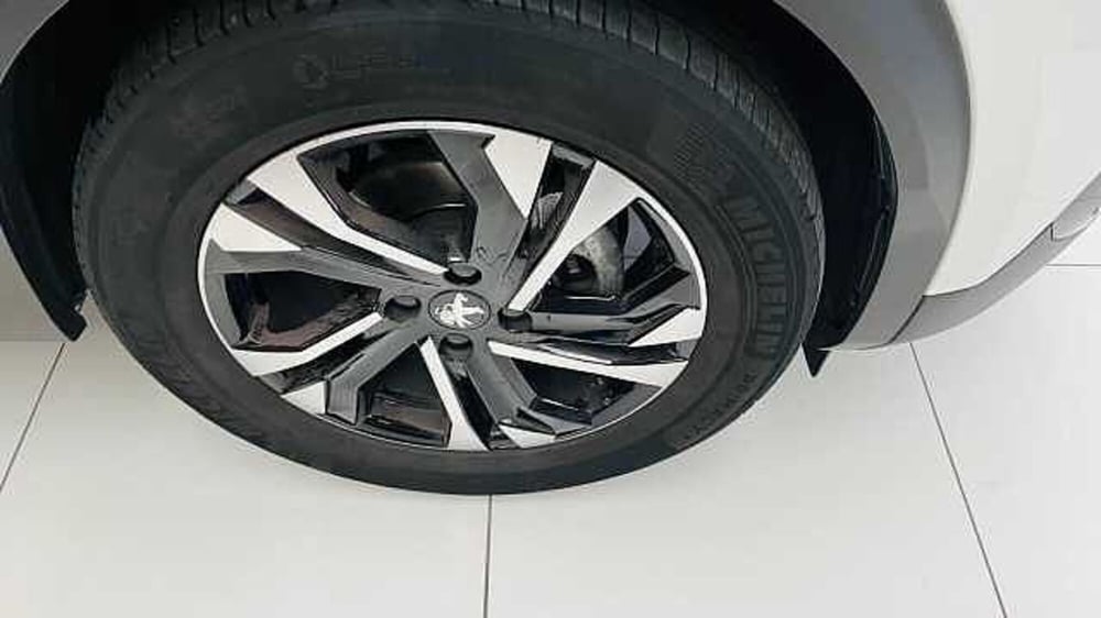 Peugeot 2008 usata a Milano (4)