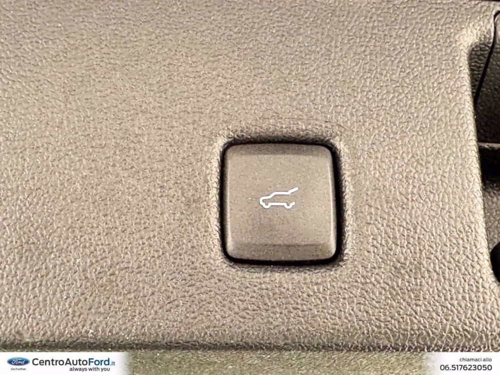 Ford Kuga usata a Roma (12)