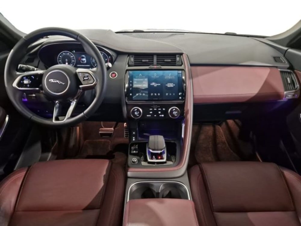 Jaguar E-Pace usata a Livorno (4)