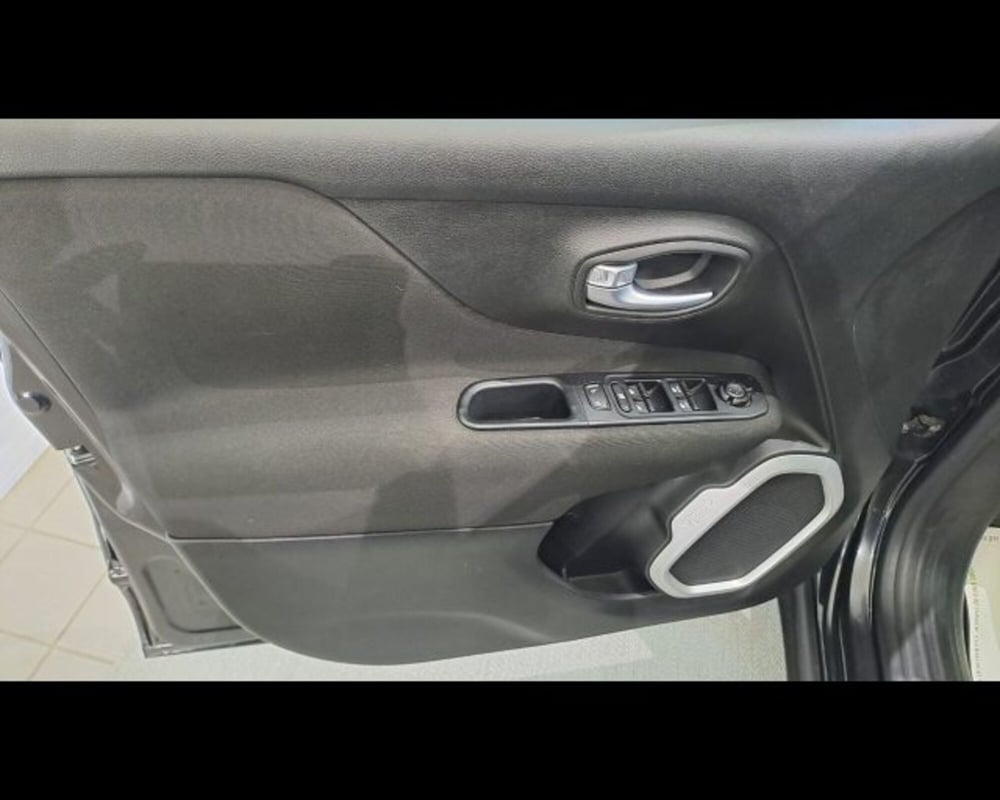 Jeep Renegade usata a Aosta (17)