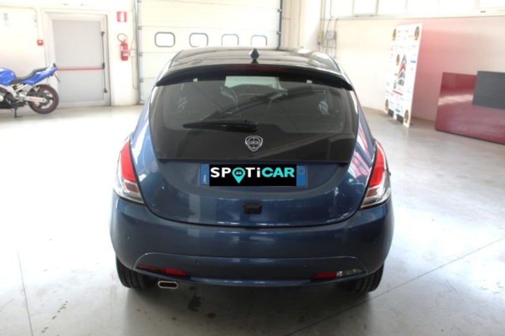 Lancia Ypsilon usata a Terni (5)