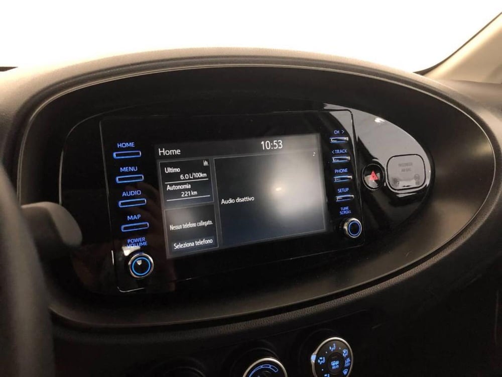 Toyota Aygo X usata a Torino (14)
