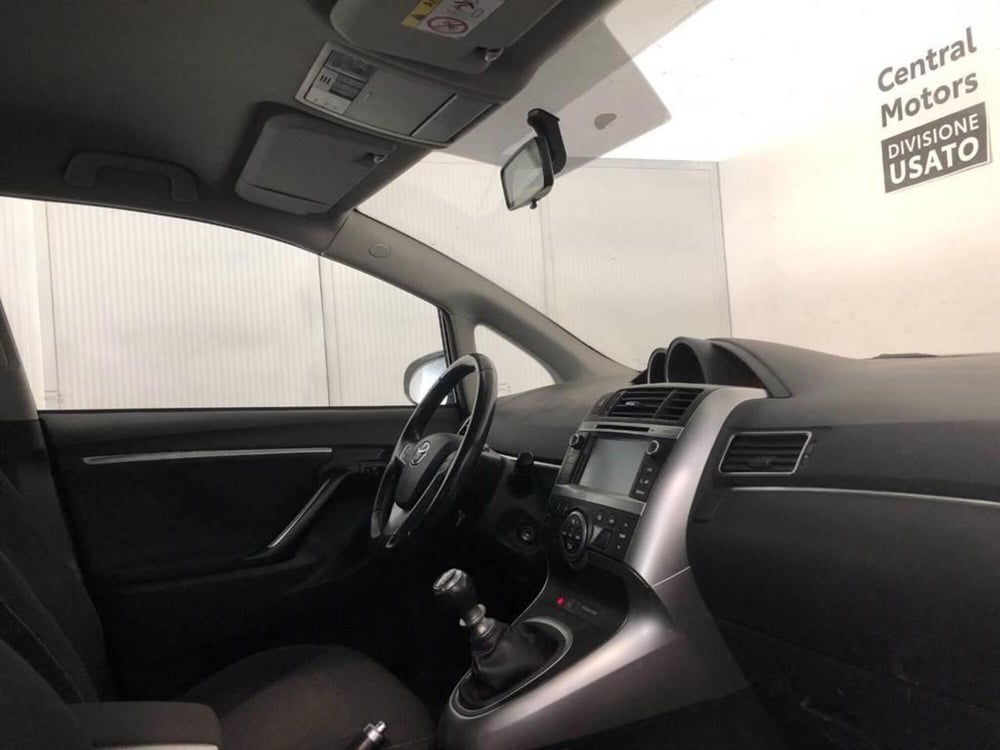 Toyota Verso usata a Torino (8)