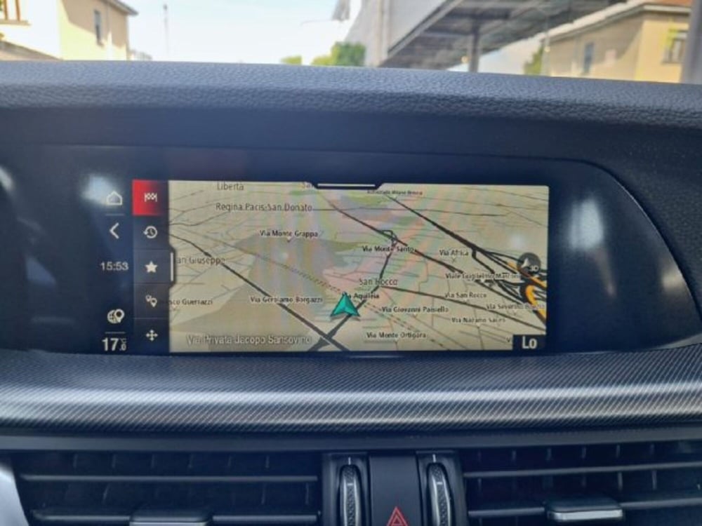 Alfa Romeo Stelvio nuova a Monza e Brianza (16)