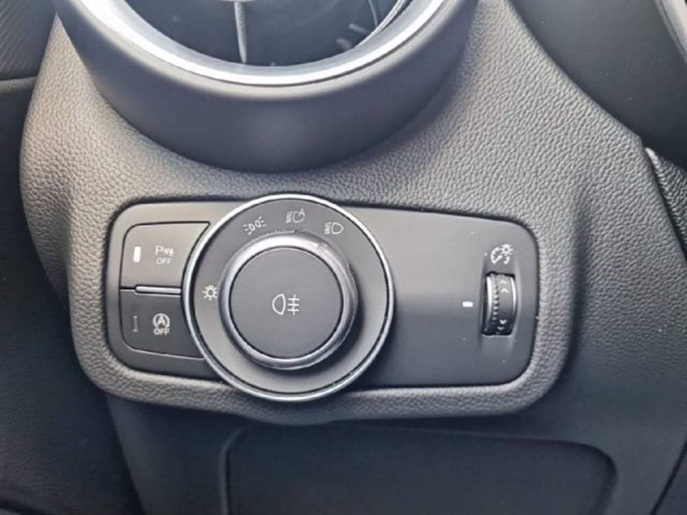 Alfa Romeo Stelvio nuova a Monza e Brianza (20)