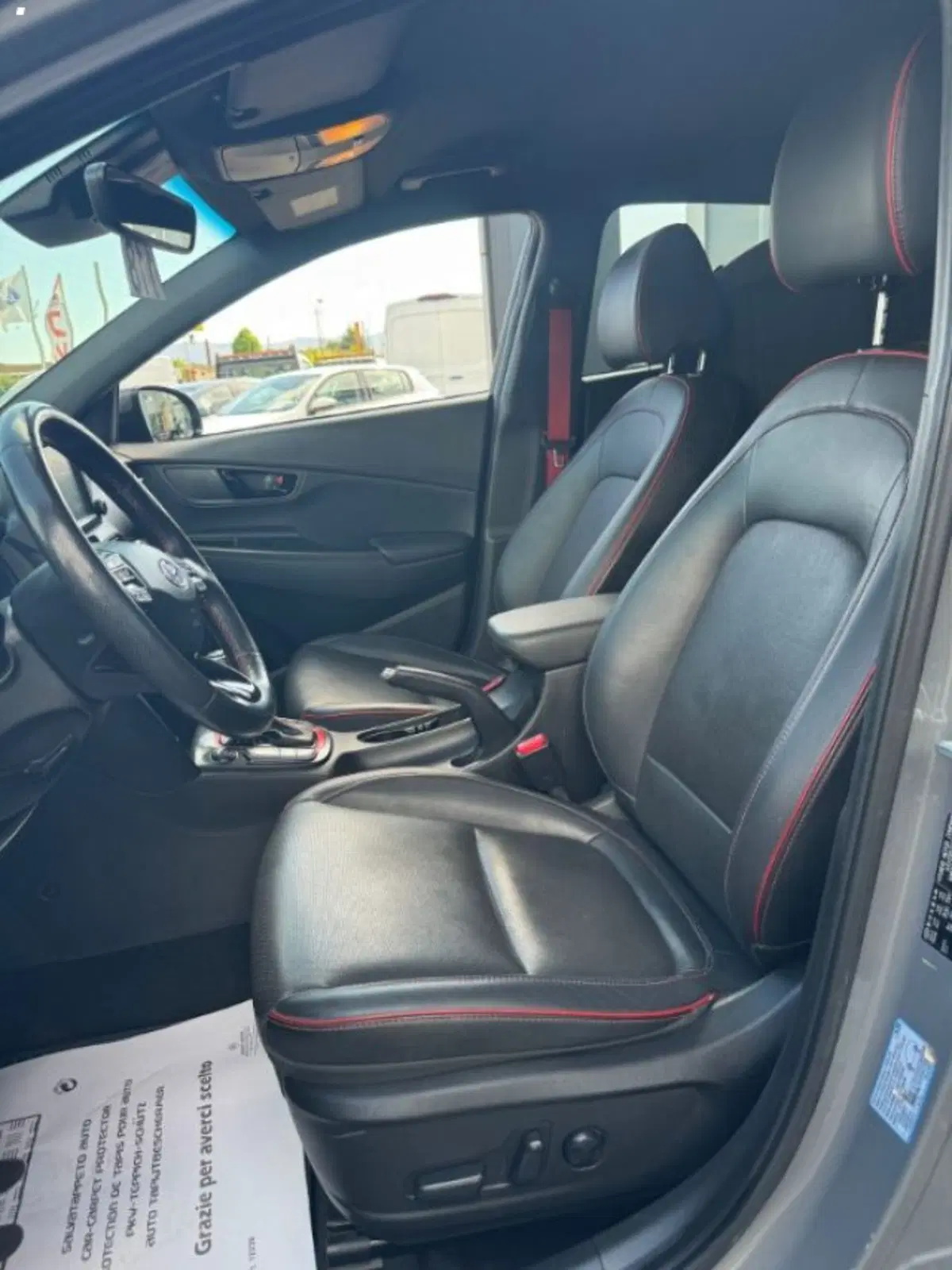 Hyundai Kona usata a Lucca (7)