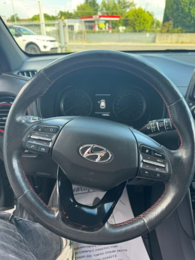 Hyundai Kona usata a Lucca (8)