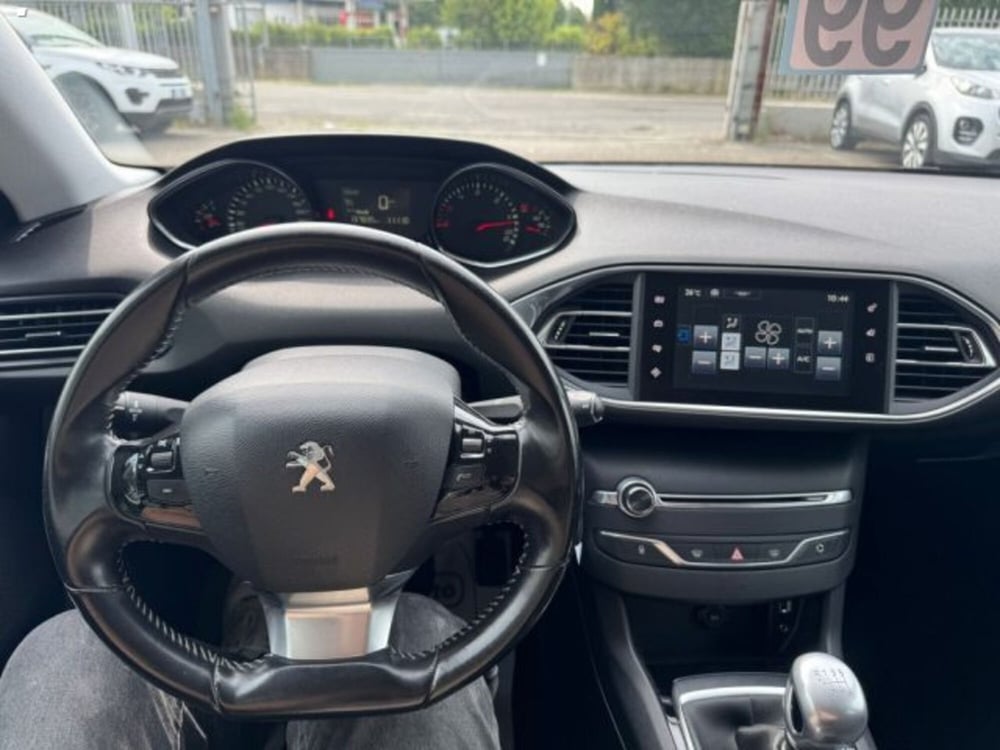 Peugeot 308 usata a Lucca (9)