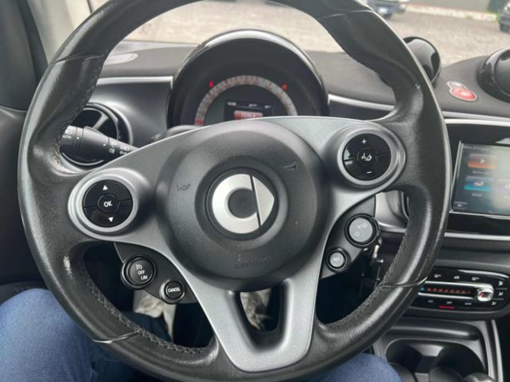 smart Fortwo usata a Lucca (14)