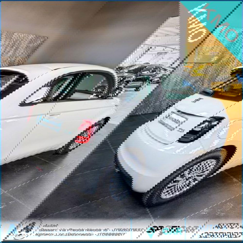 Fiat 500e nuova a Sassari (5)