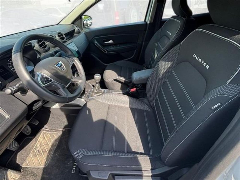 Dacia Duster usata a Livorno (9)