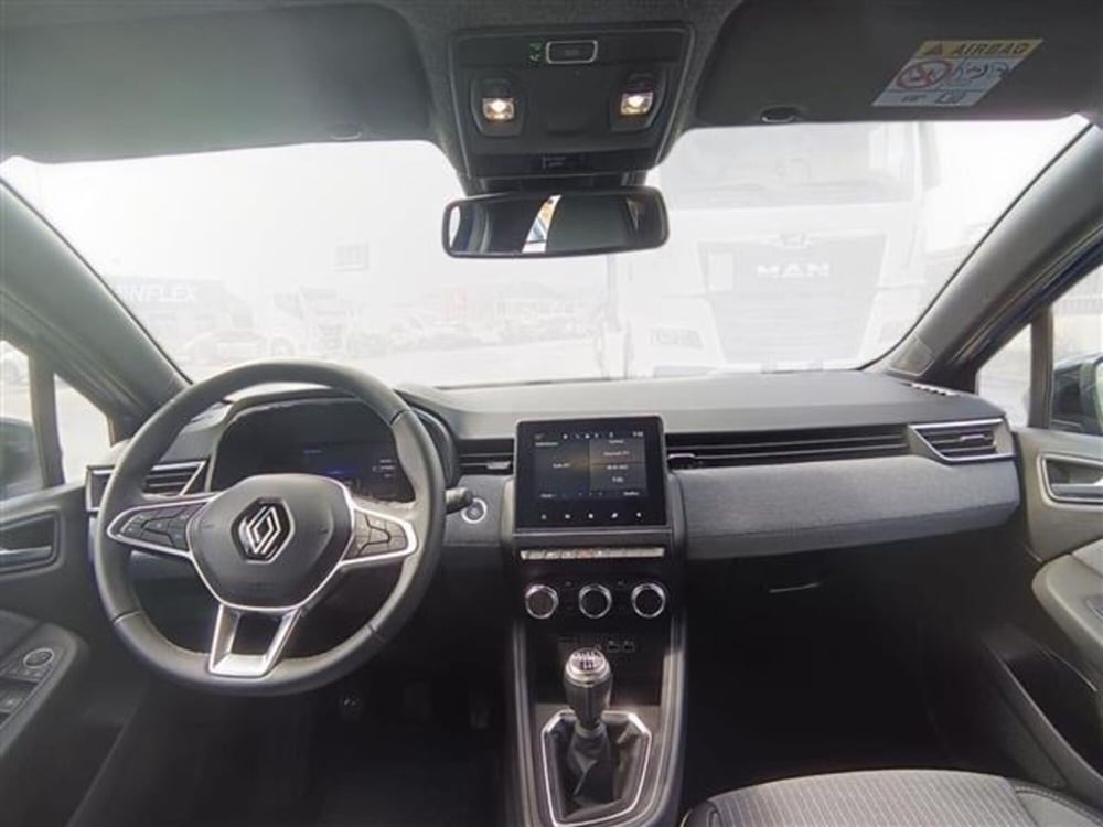 Renault Clio nuova a Livorno (10)