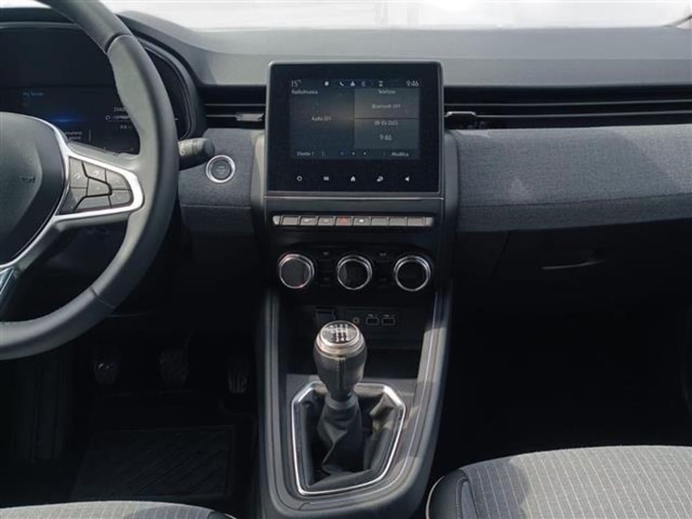 Renault Clio nuova a Livorno (11)