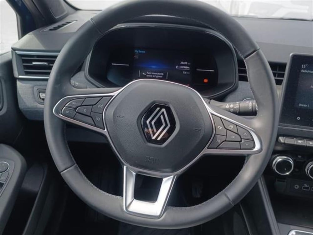 Renault Clio nuova a Livorno (12)