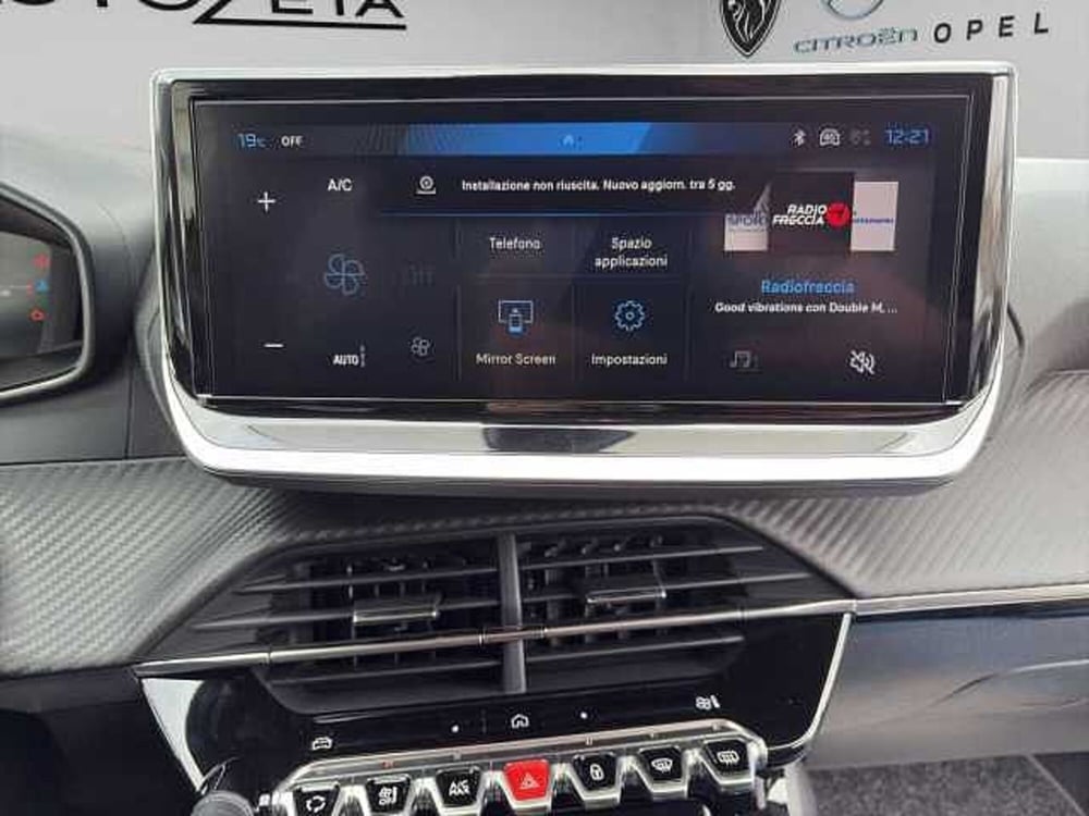 Peugeot 208 nuova a Vibo Valentia (13)