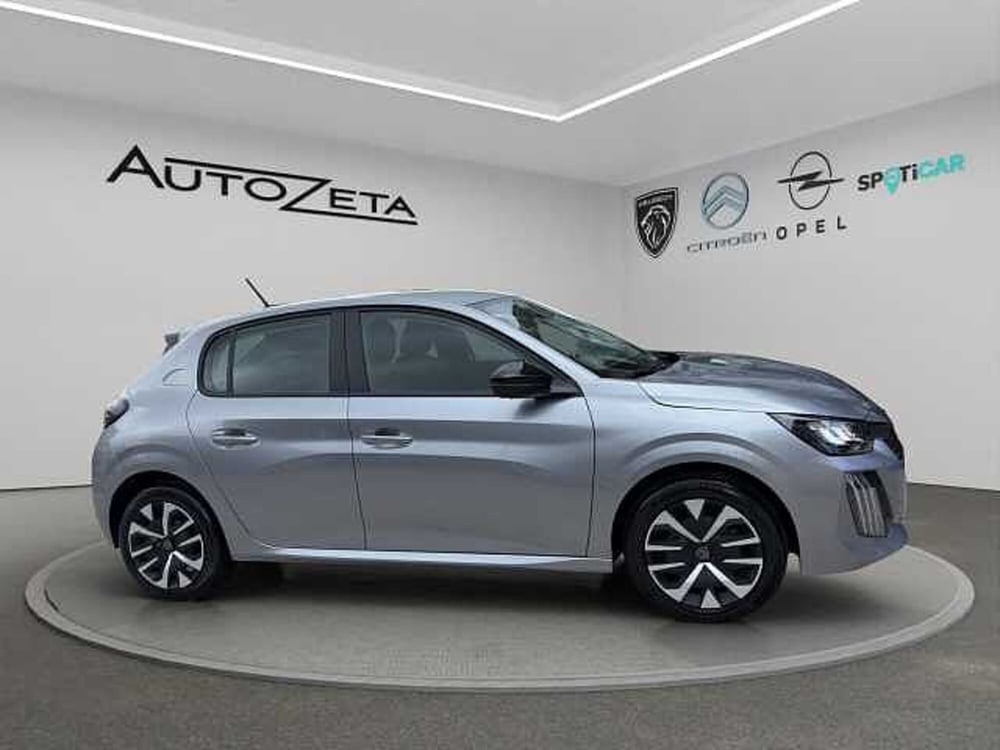 Peugeot 208 nuova a Vibo Valentia (4)