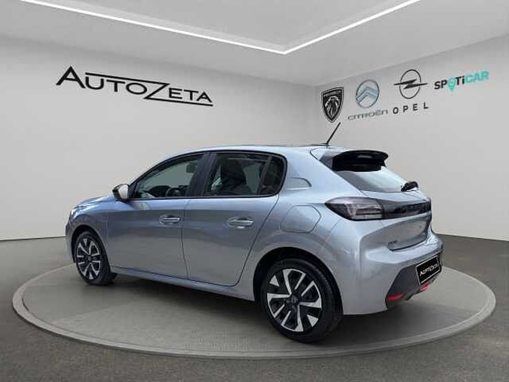 Peugeot 208 nuova a Vibo Valentia (7)
