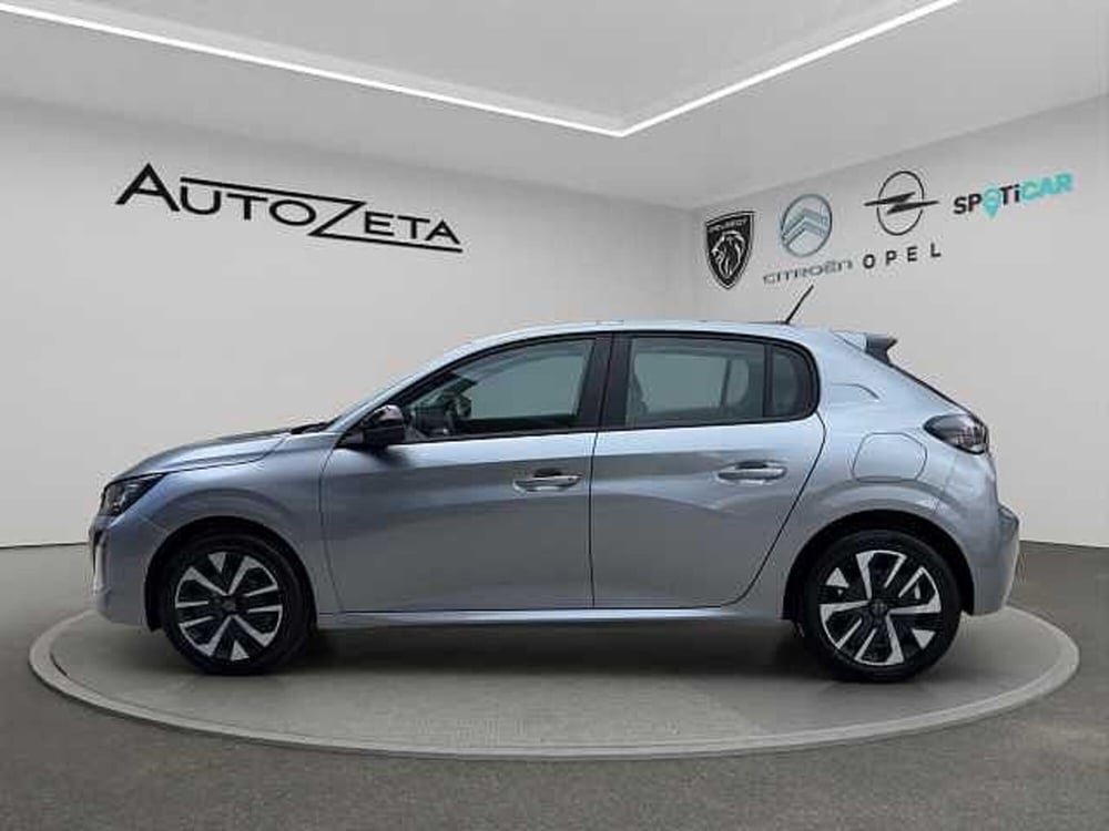 Peugeot 208 nuova a Vibo Valentia (8)