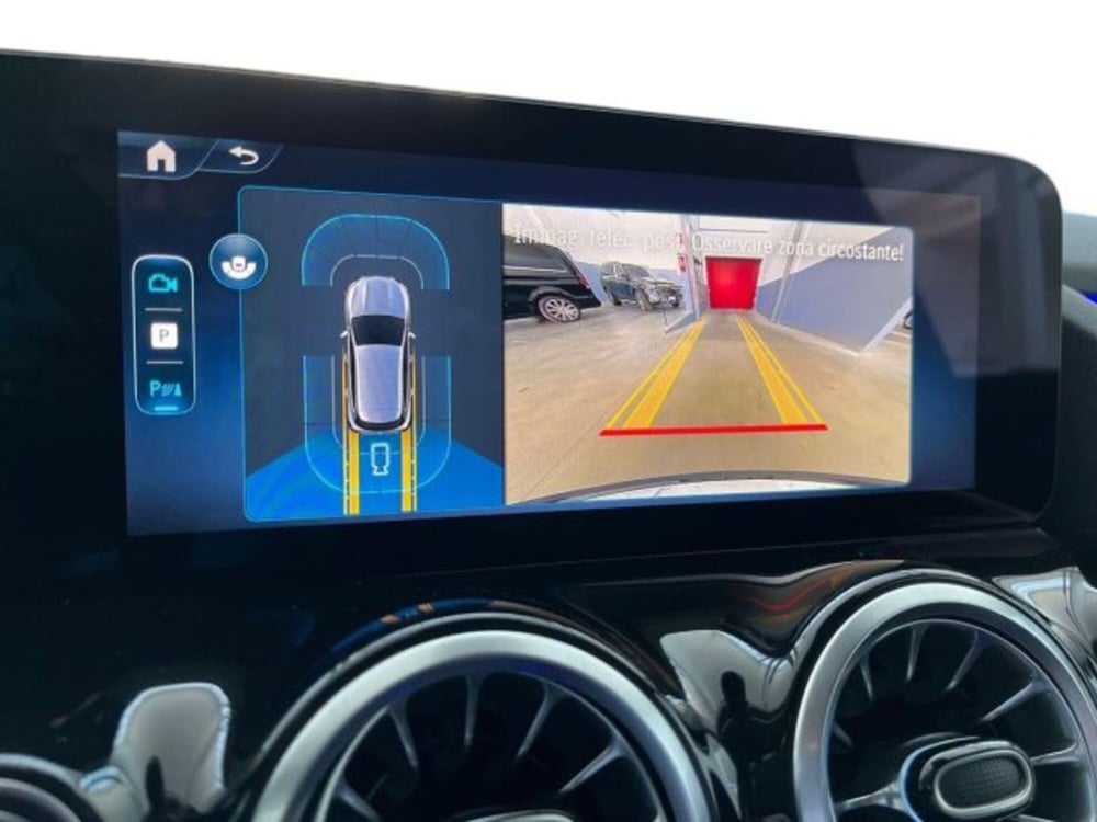 Mercedes-Benz GLA SUV nuova a Verona (15)