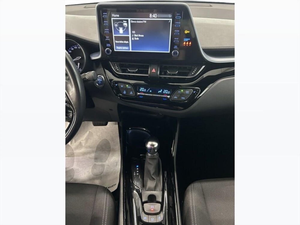 Toyota Toyota C-HR usata a Monza e Brianza (13)