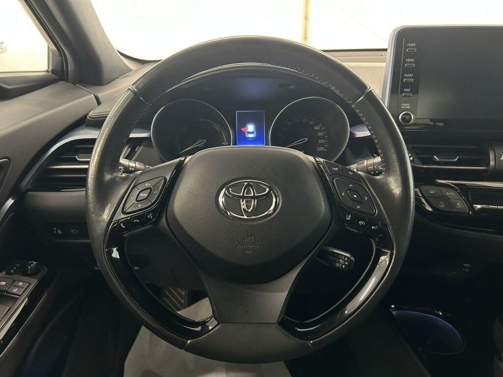 Toyota Toyota C-HR usata a Monza e Brianza (8)