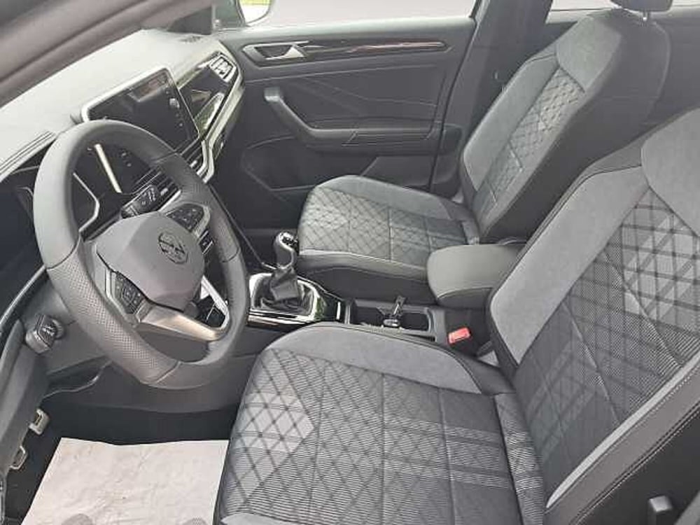 Volkswagen T-Roc nuova a Ravenna (10)