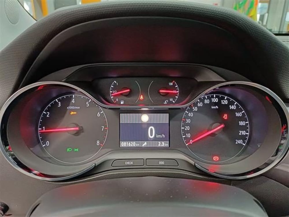 Opel Crossland X usata a Cremona (13)