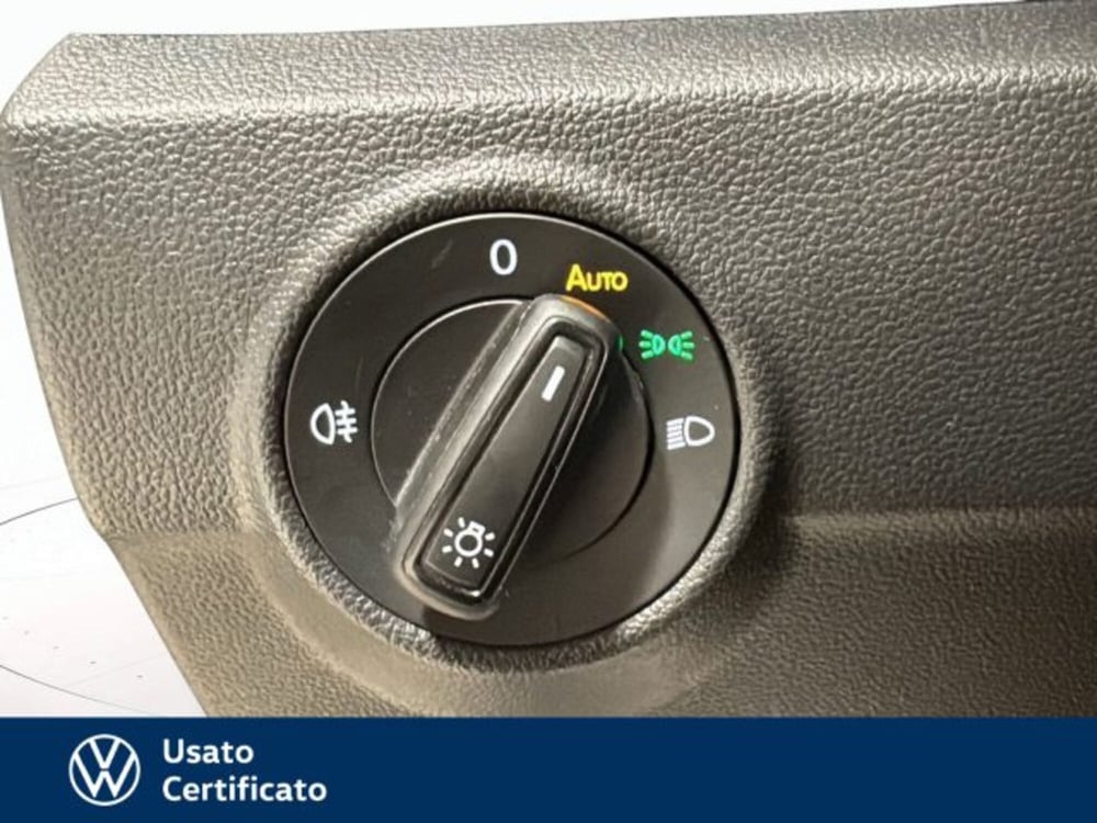 Volkswagen T-Roc usata a Vicenza (9)