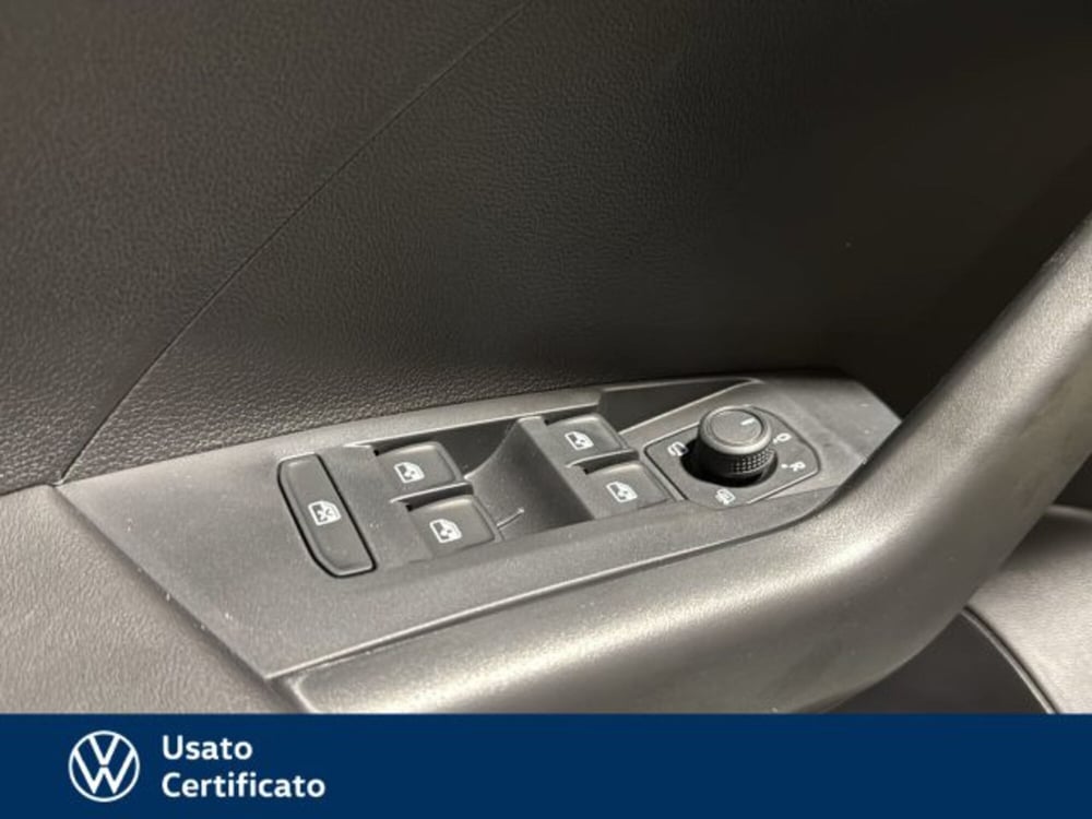 Volkswagen T-Cross nuova a Vicenza (15)
